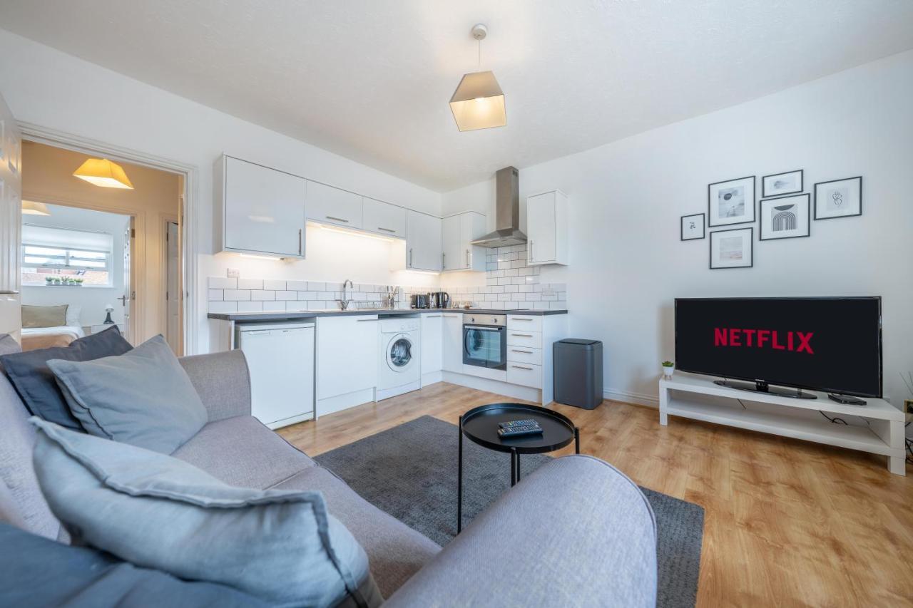 Stansted Airport & Bishops Stortford Town Centre Professional Apartment Bishop's Stortford Extérieur photo