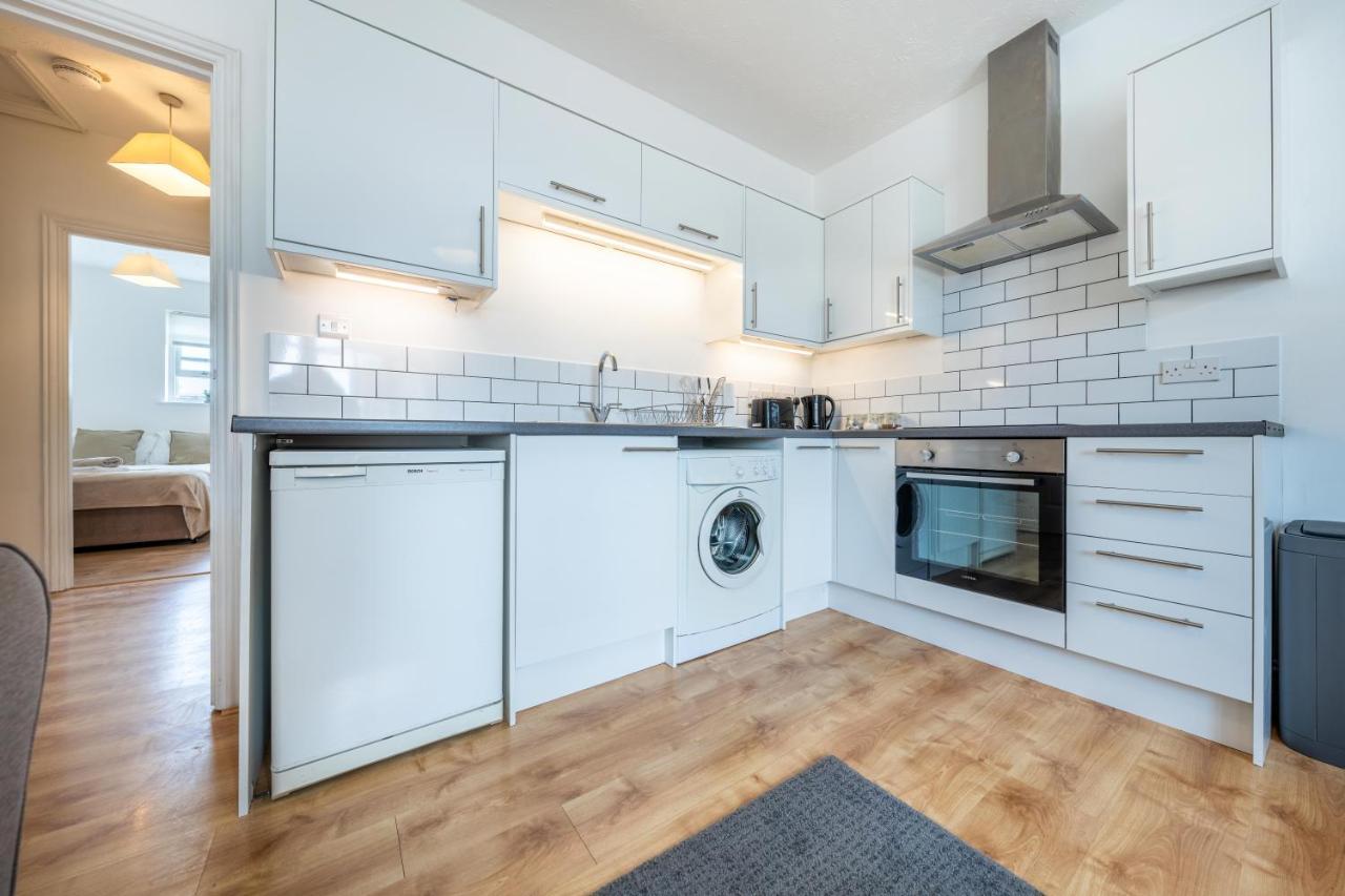 Stansted Airport & Bishops Stortford Town Centre Professional Apartment Bishop's Stortford Extérieur photo